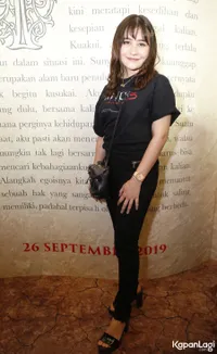 Foto Prilly Latuconsina