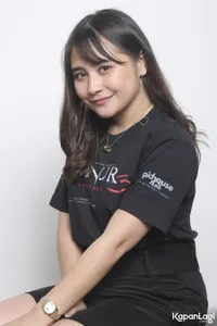 Foto Prilly Latuconsina