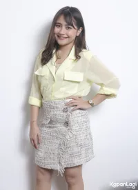 Foto Prilly Latuconsina