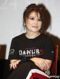 Foto Prilly Latuconsina