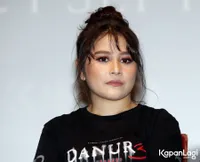 Foto Prilly Latuconsina