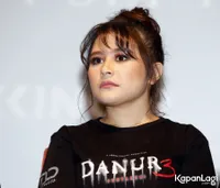 Foto Prilly Latuconsina