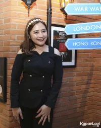 Foto Prilly Latuconsina