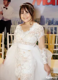 Foto Prilly Latuconsina