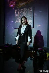 Foto Prilly Latuconsina