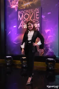 Foto Prilly Latuconsina