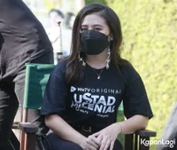 Foto Prilly Latuconsina