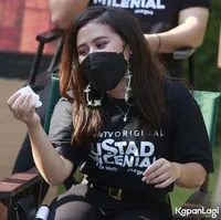 Foto Prilly Latuconsina