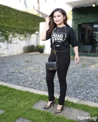 Foto Prilly Latuconsina