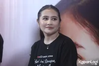 Foto Prilly Latuconsina