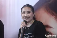 Foto Prilly Latuconsina