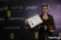 Foto Prilly Latuconsina