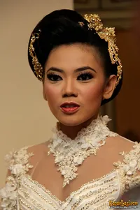 Foto Purie Mahadewi