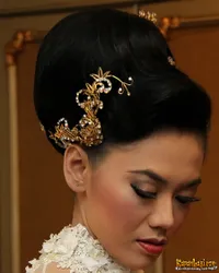 Foto Purie Mahadewi