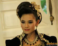 Foto Purie Mahadewi