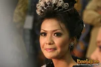 Foto Putri Raemawasti