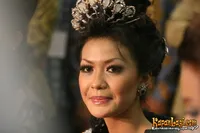 Foto Putri Raemawasti