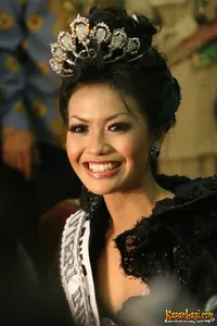 Foto Putri Raemawasti