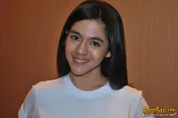 Foto Putri Una Astari