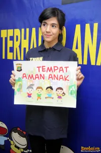 Foto Putri Una Astari