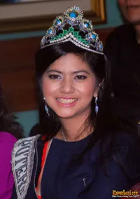 Foto Qory Sandioriva