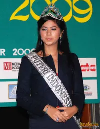 Foto Qory Sandioriva