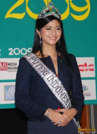 Foto Qory Sandioriva