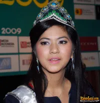 Foto Qory Sandioriva