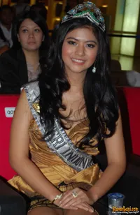 Foto Qory Sandioriva