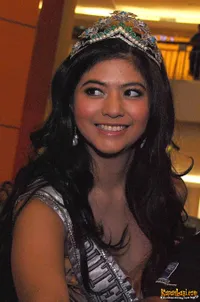 Foto Qory Sandioriva