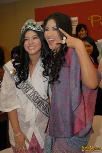 Foto Qory Sandioriva