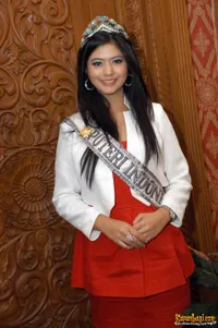 Foto Qory Sandioriva