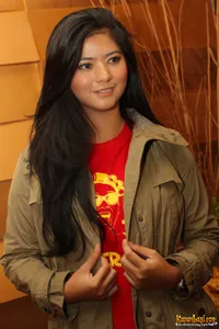 Foto Qory Sandioriva