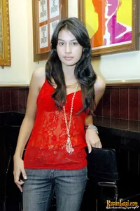 Foto Raihaanun Nabila