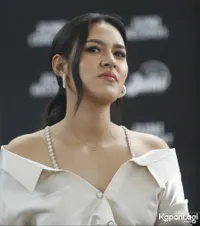 Foto Raisa