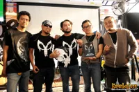 Foto Raksasa Band