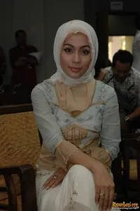 Foto Raslina Rasyidin
