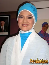 Foto Ratih Sanggarwati