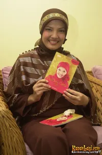 Foto Ratih Sanggarwati