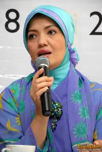 Foto Ratih Sanggarwati