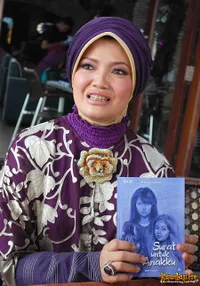 Foto Ratih Sanggarwati