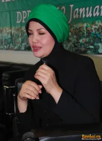 Foto Ratih Sanggarwati
