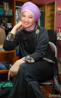 Foto Ratih Sanggarwati