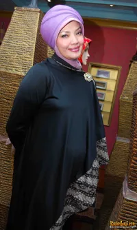 Foto Ratih Sanggarwati