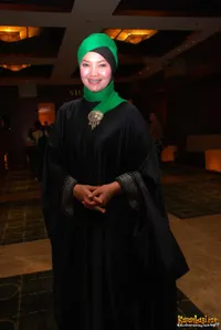 Foto Ratih Sanggarwati