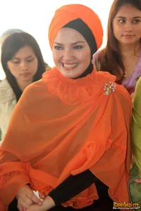Foto Ratih Sanggarwati