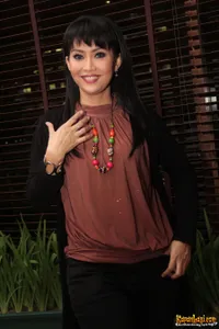 Foto Ratna Listy