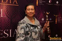 Foto Ratna Riantiarno