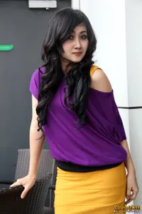 Foto Ratu Dewi