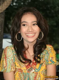 Foto Ratu Felisha